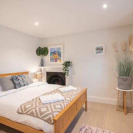 Spacious 1Br Victorian Cheltenham Flat In Cotswolds Sleeps 4 - Free Parking Экстерьер фото