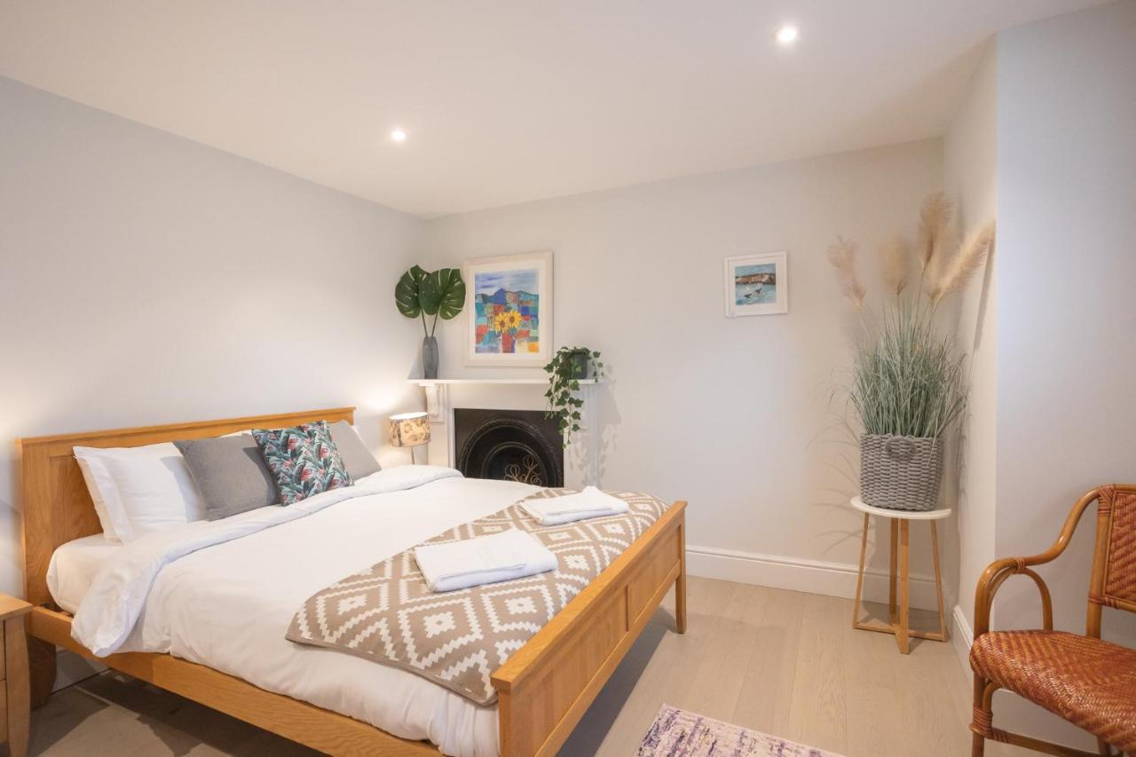 Spacious 1Br Victorian Cheltenham Flat In Cotswolds Sleeps 4 - Free Parking Экстерьер фото